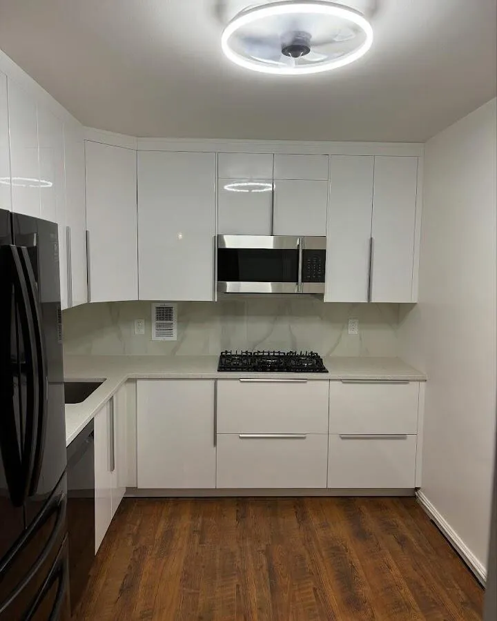 Renovated kitchen with quartz countertops in Becker
